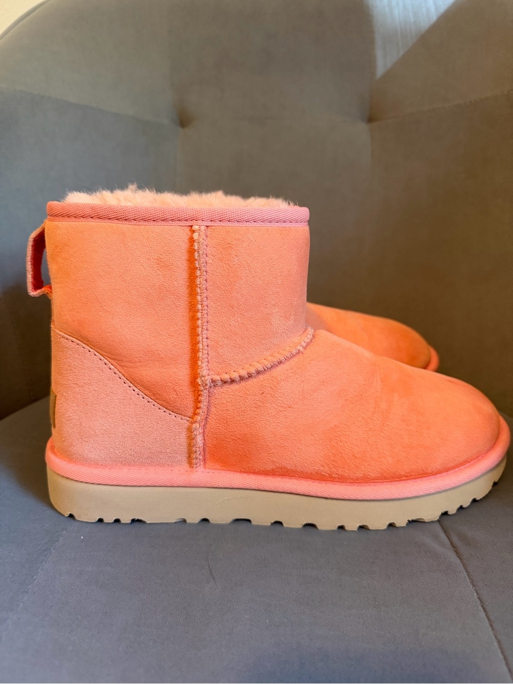 UGG Short Classic Coral Suede Booties